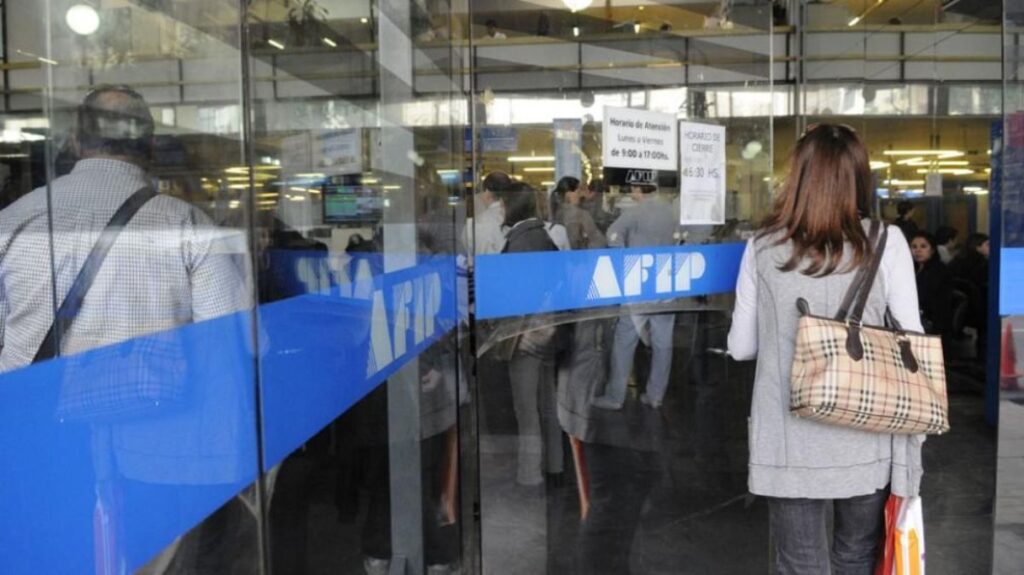 AFIP estableció en qué casos las indemnizaciones o gratificaciones laborales están alcanzadas por ganancias