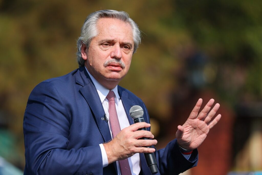Alberto Fernández