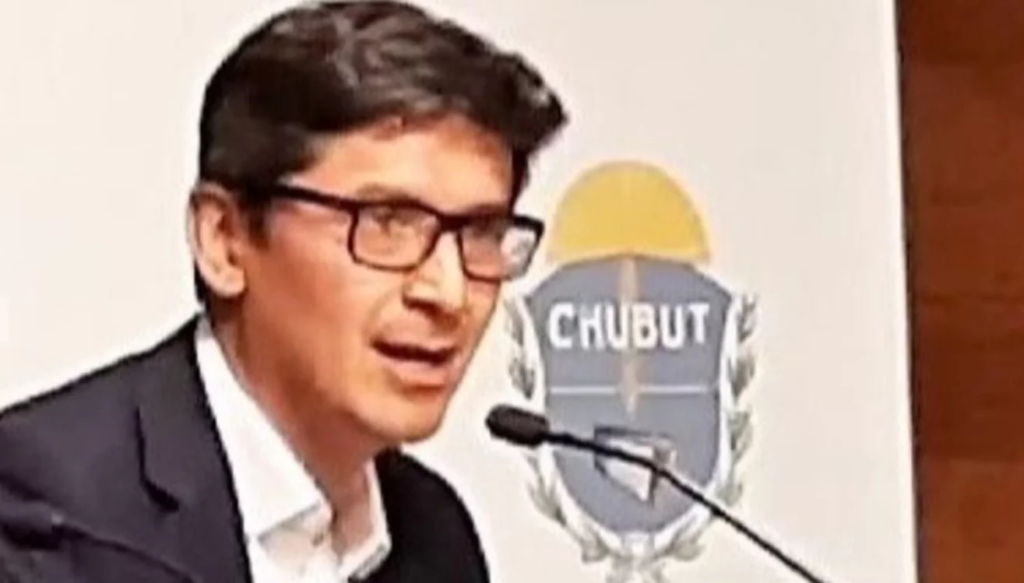 Juez de Familia, Santiago Huaiquil