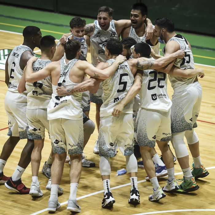 Gimnasia venció a Ferro en Caballito