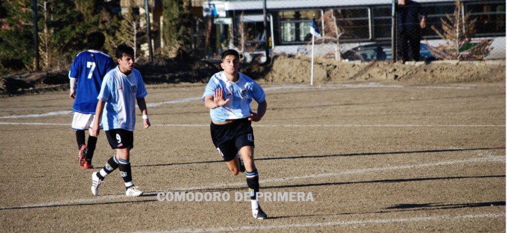 El fútbol de Comodoro despide a Agustín Salina