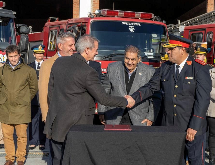 dia bomberos voluntarios - PAE