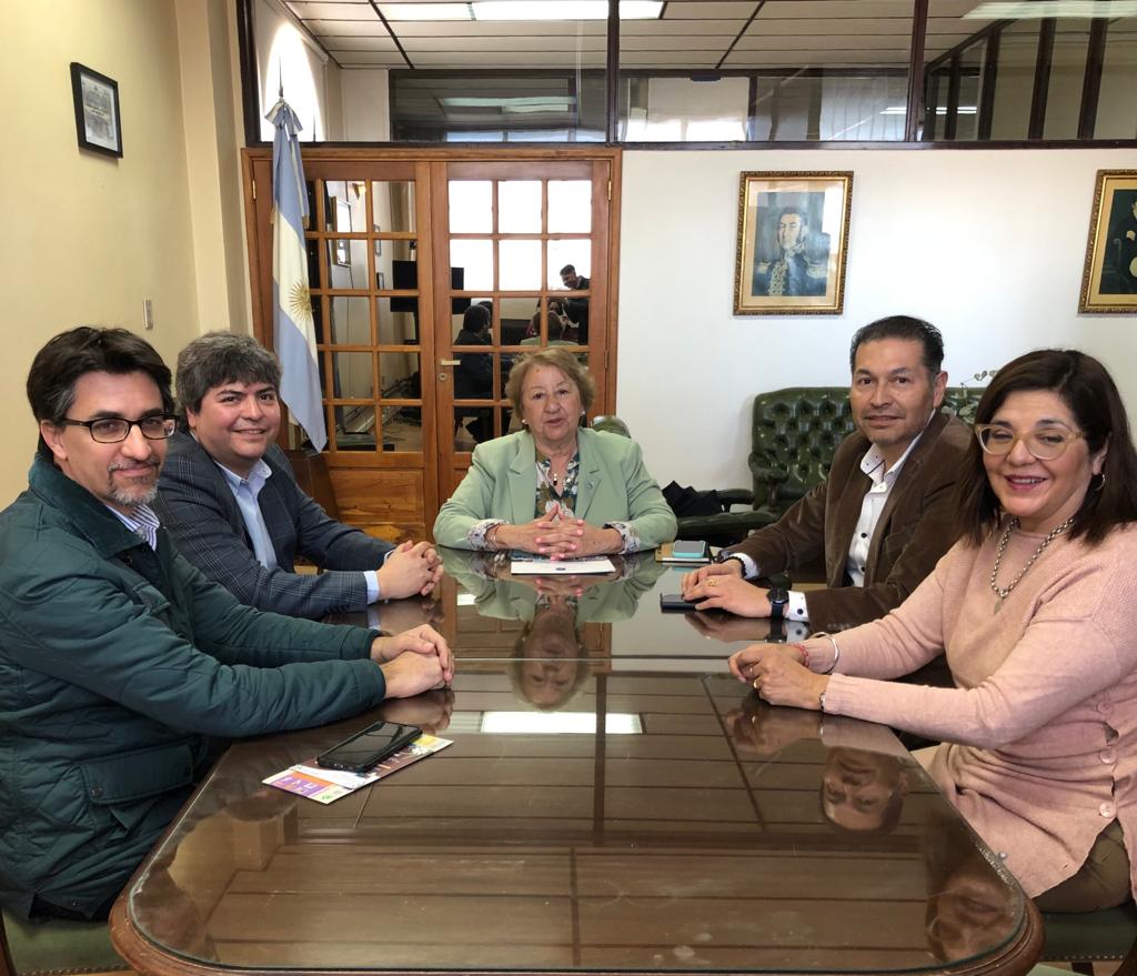 La Administración Portuaria de Comodoro Rivadavia firmó un convenio con la Universidad Nacional de la Patagonia San Juan Bosco