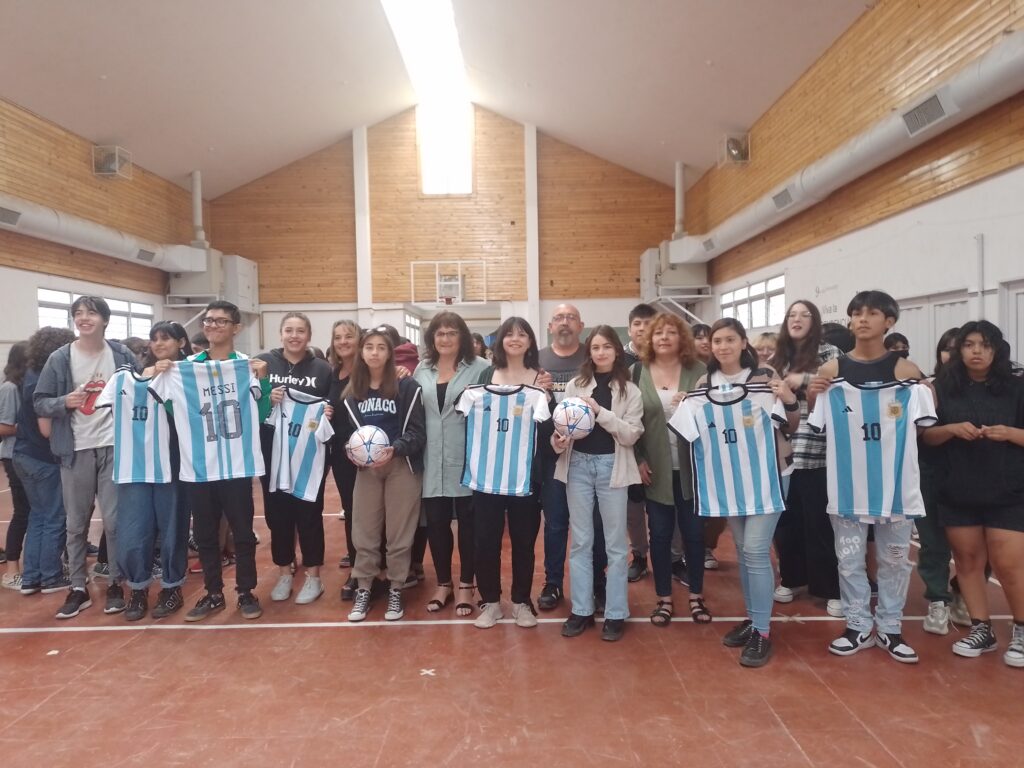 Así se vive el mundial en las escuelas de Comodoro