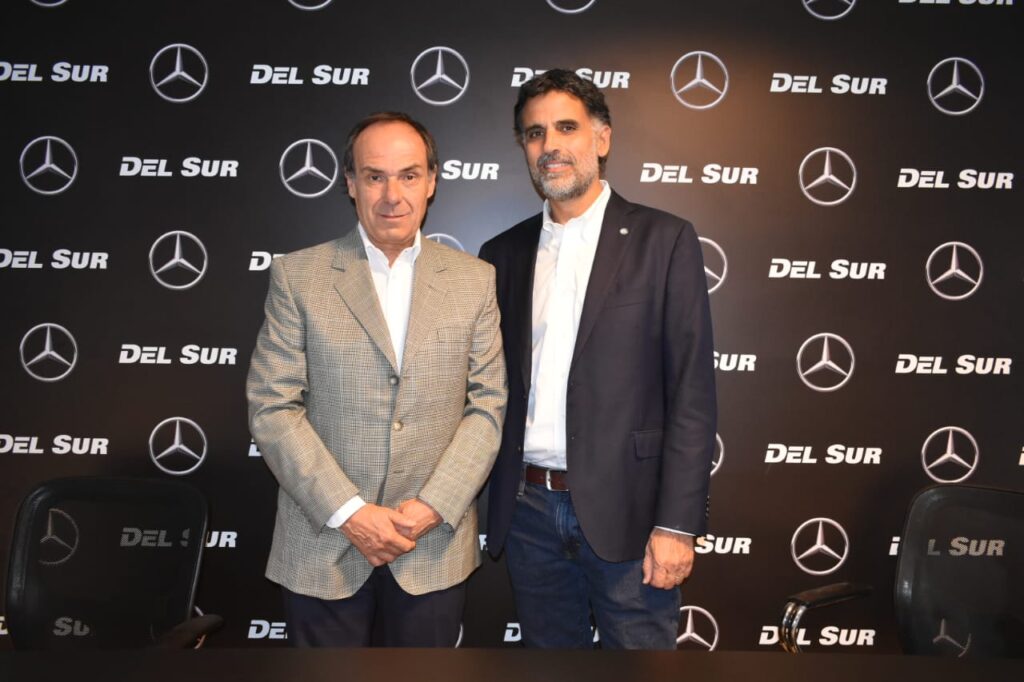 Mercedes Benz Lecumberri y Mantilla